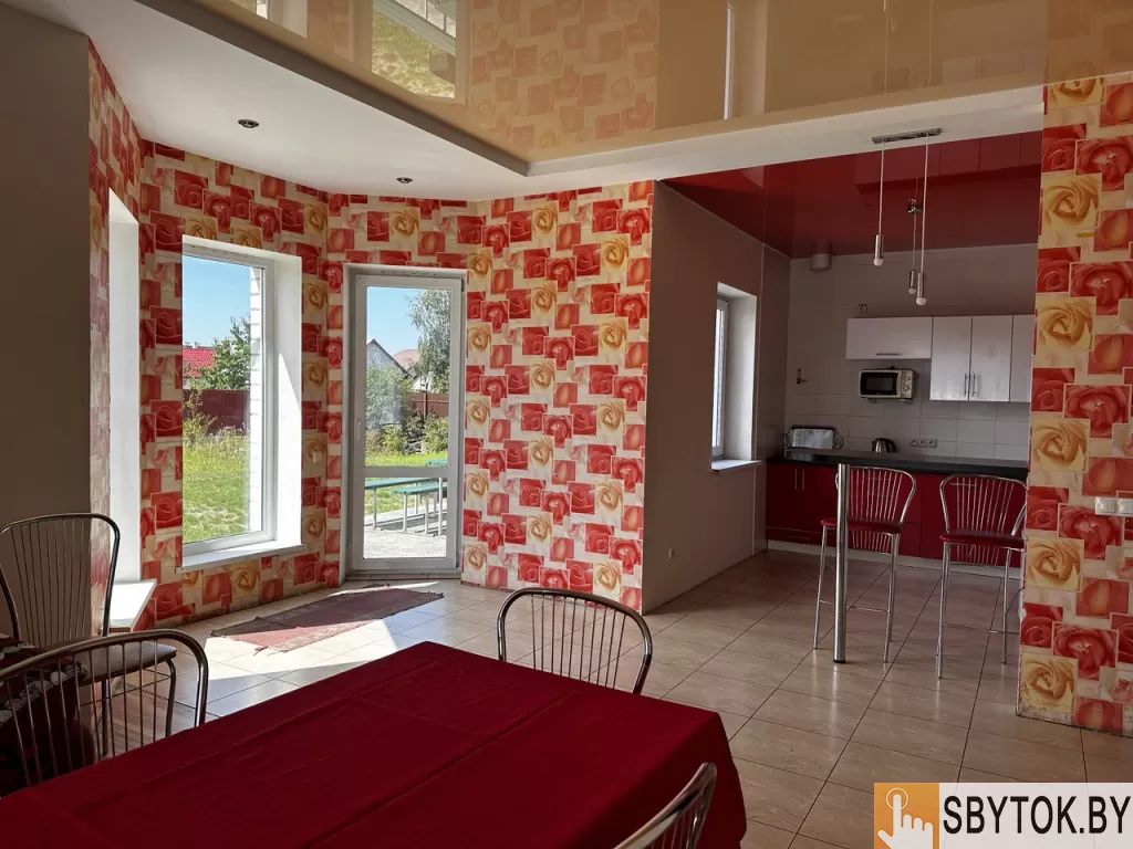 Брест. Плоска- коттедж на сутки подогреваемые полы 14 сп мест 5 комнат. 2 этажа. До 20 чел