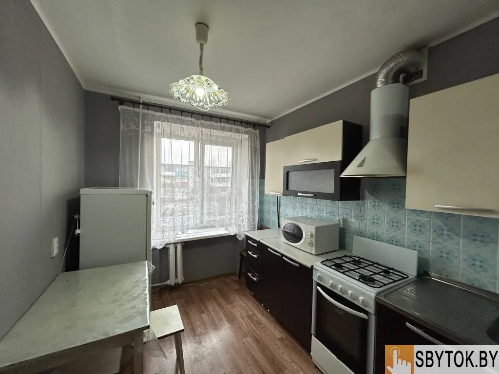 Уютная квартира посуточно в Любани. Отчетные документы предоставляю.