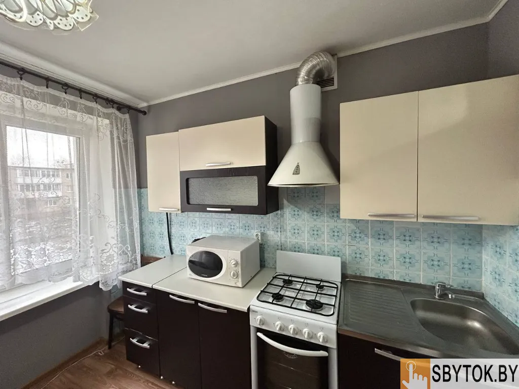 Уютная квартира посуточно в Любани. Отчетные документы предоставляю.