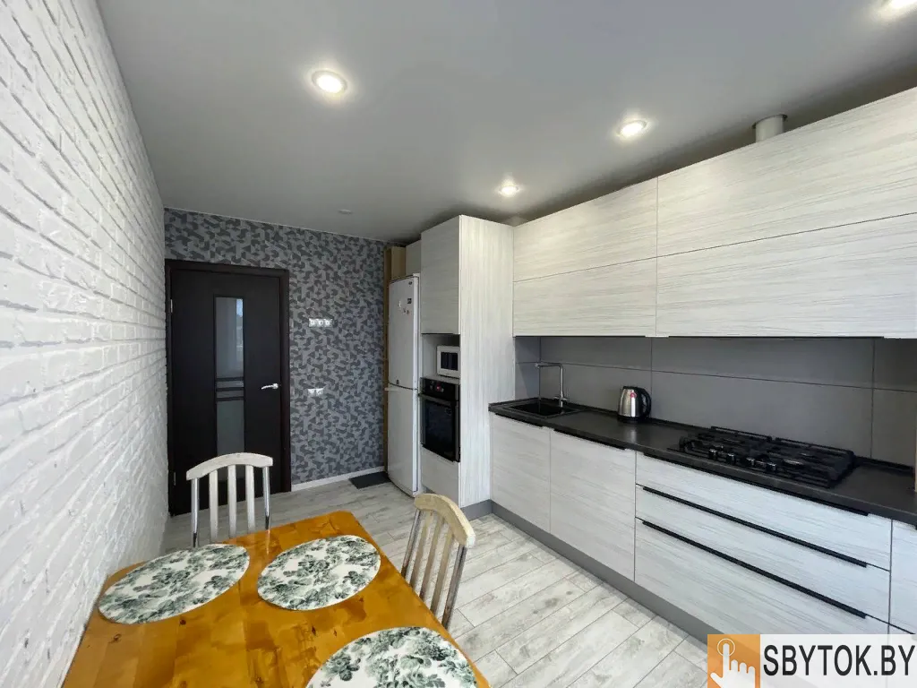 Предлагаем двухкомнатную квартиру в Молодечно на сутки в центре города