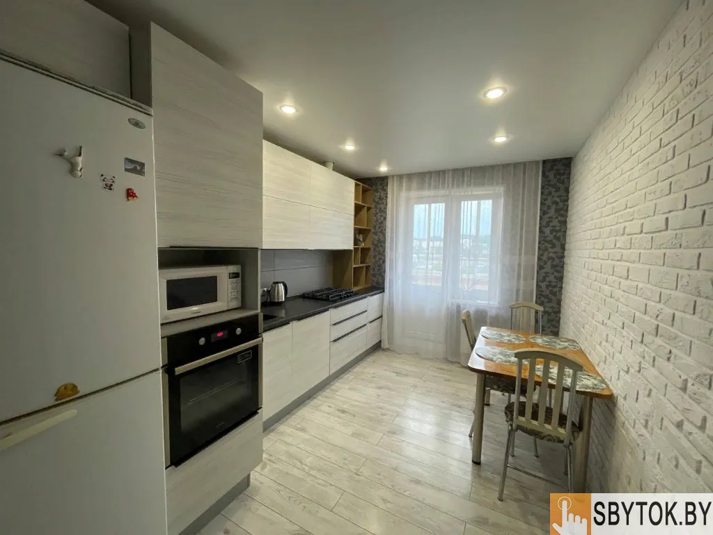 Предлагаем двухкомнатную квартиру в Молодечно на сутки в центре города