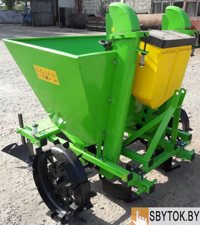 Картофелесажалка КСН-2ЛУ-01 с бочком для удобрений
