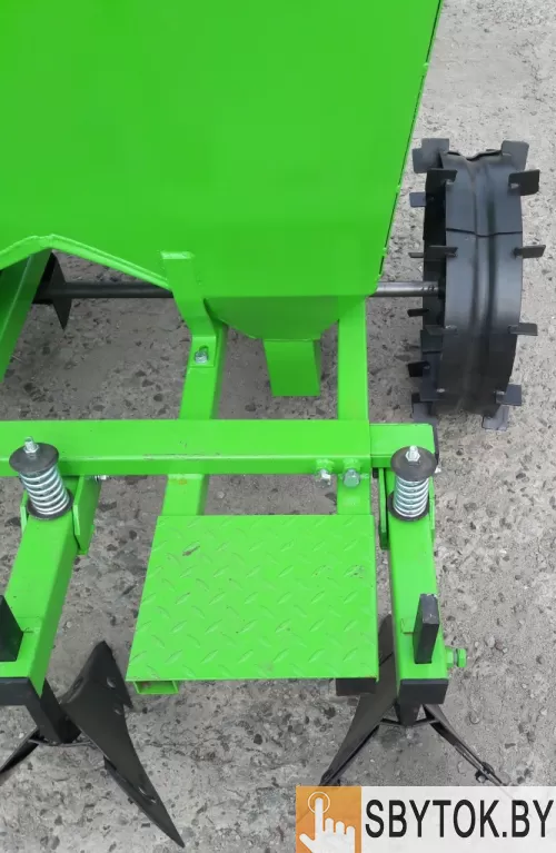 Картофелесажалка КСН-2ЛУ-01 с бочком для удобрений