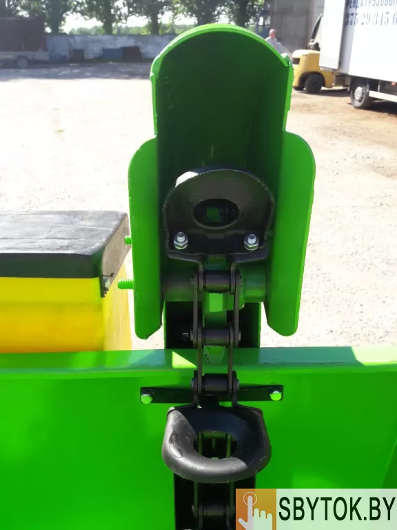 Картофелесажалка КСН-2Л с бочком для удобрений