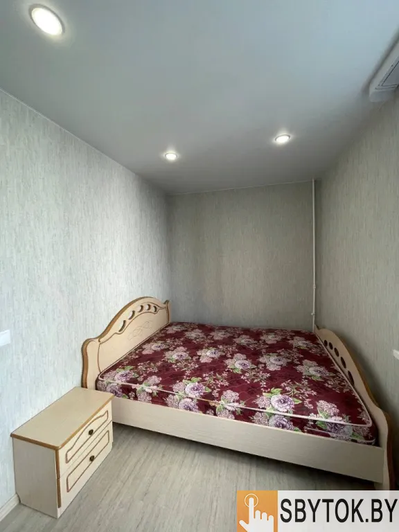 Квартира на сутки Минск Пулихова 12