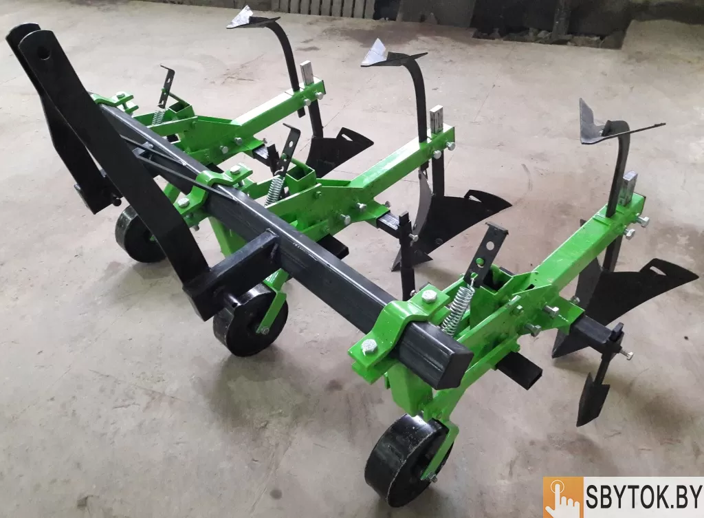 Пропольник-окучник КМО-1,65 (трёх рядный)