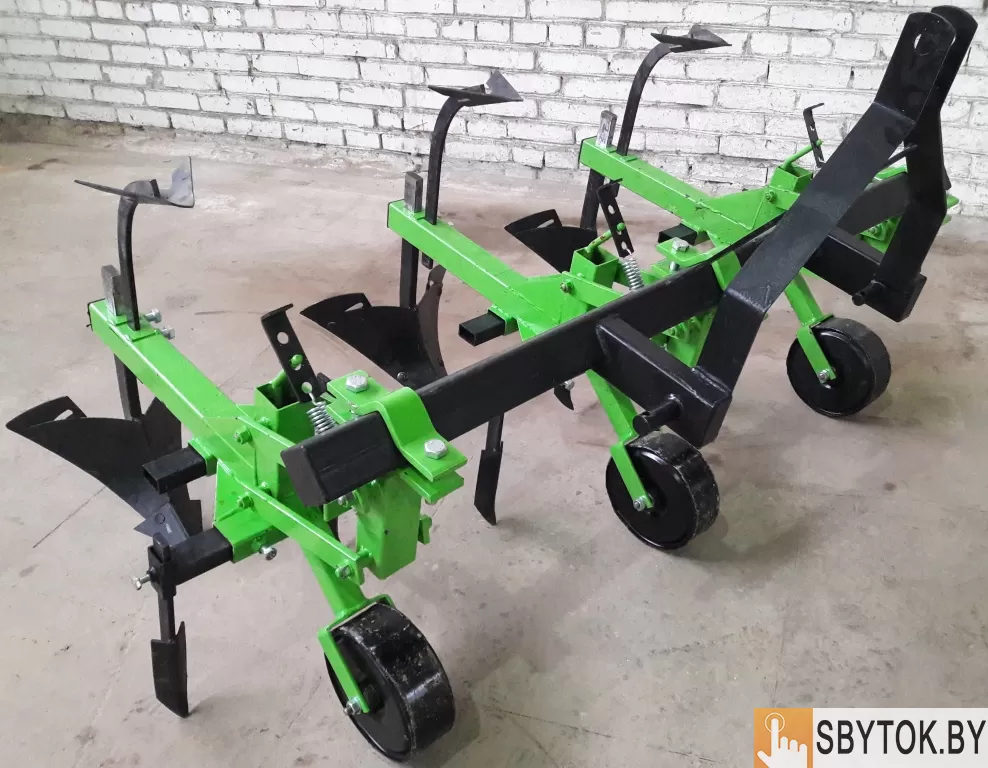 Пропольник-окучник КМО-1,65 (трёх рядный)