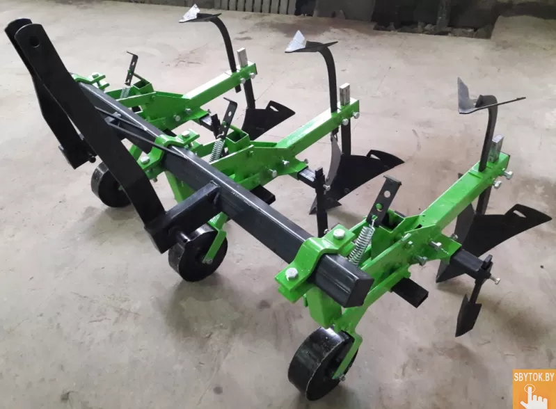 Пропольник-окучник КМО-1,65 (трёх рядный)