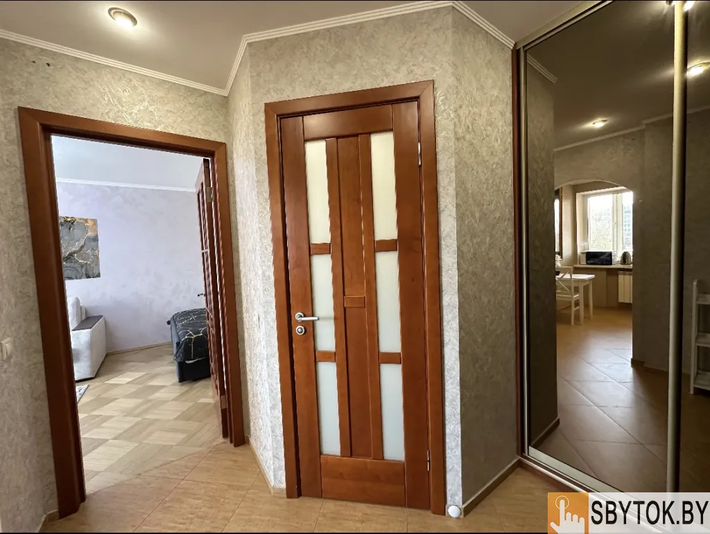 МИНСК, ЦЕНТР НА ЧАСЫ И СУТКИ !!!