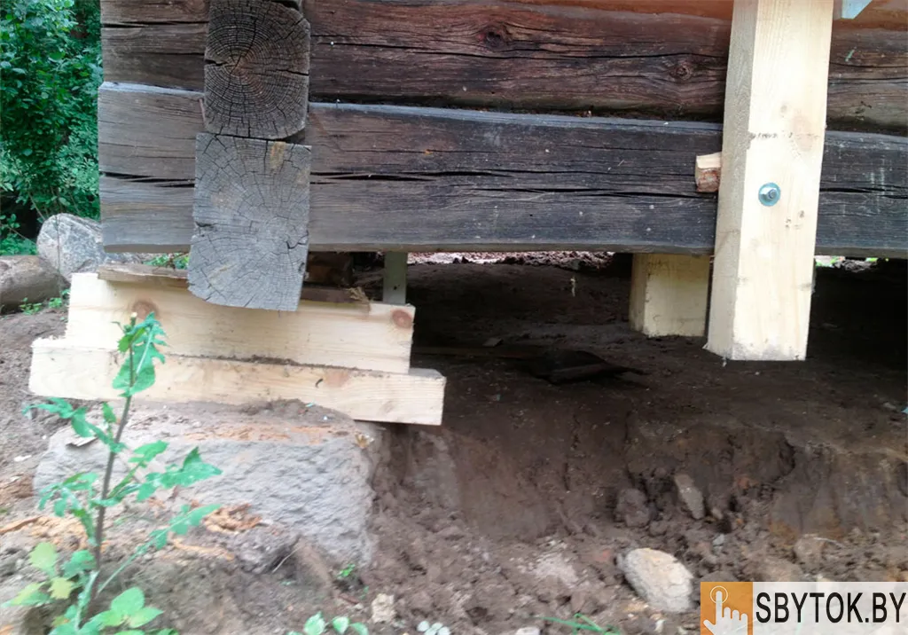 Замена фундамента под деревянные и каркасные дома, ремонт старых домов