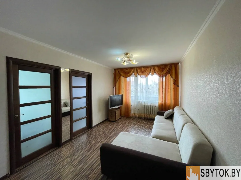 Красивая на сутки в Случке. чистая и красивая квартира