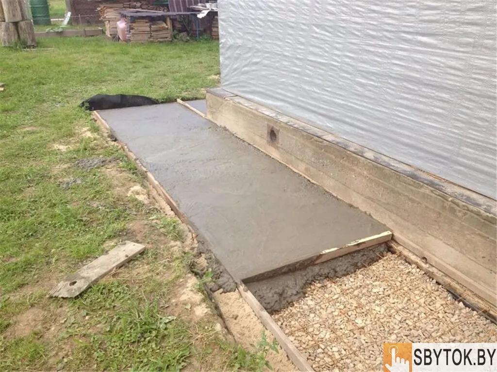 Устройство бетонной отмостки вокруг дома